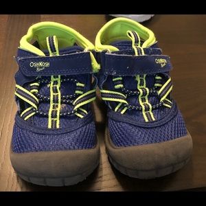 Toddler sandals sz 8